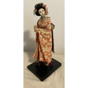 Vintage Japanese Geisha Doll Silk Kimono on Stand Maiko Folk Craft H: 14.5 in